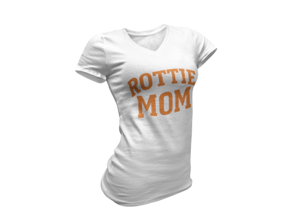 20260306051959-1f1191c1-ebca-6818-b971-024cf8540899.png Rottie Mom T-Shirt — Proud Rottweiler Dog Mom Tee