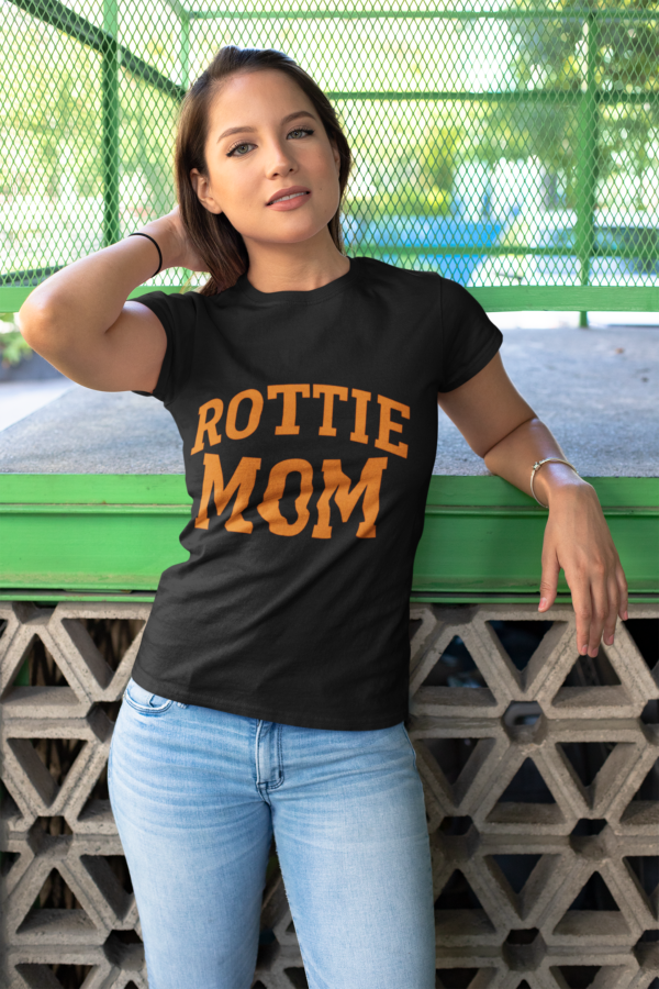 20260306052344-1f1191ca-51f6-67b0-8b19-727743f3b3c6.png Rottie Mom T-Shirt — Proud Rottweiler Dog Mom Tee